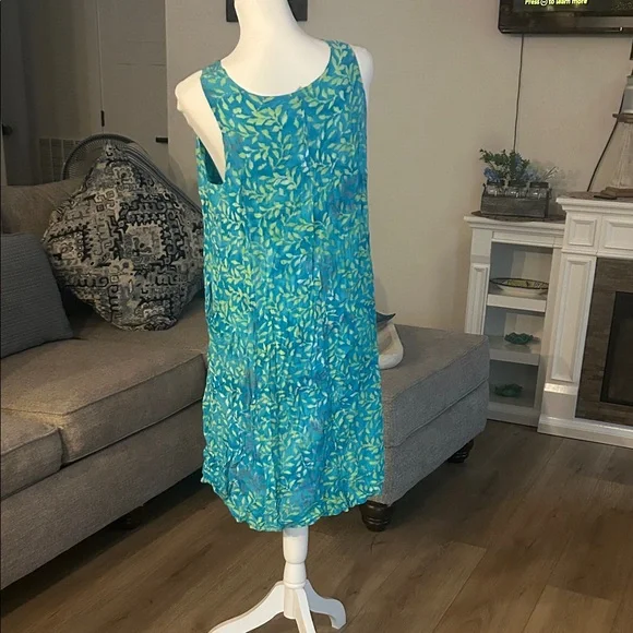 Chic Sleeveless Blue and Green Leaf Dress - Picture 2 of 5